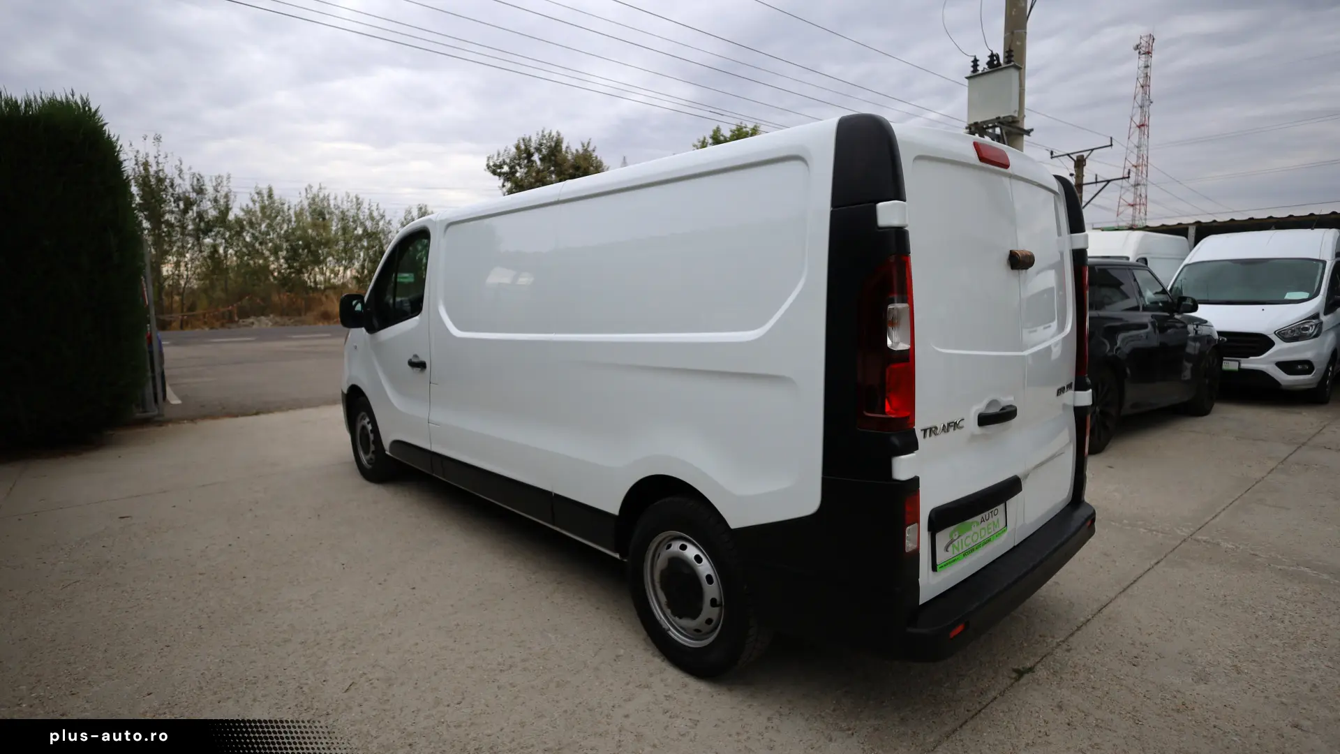 Renault Trafic L2H1 2.0D 120CP