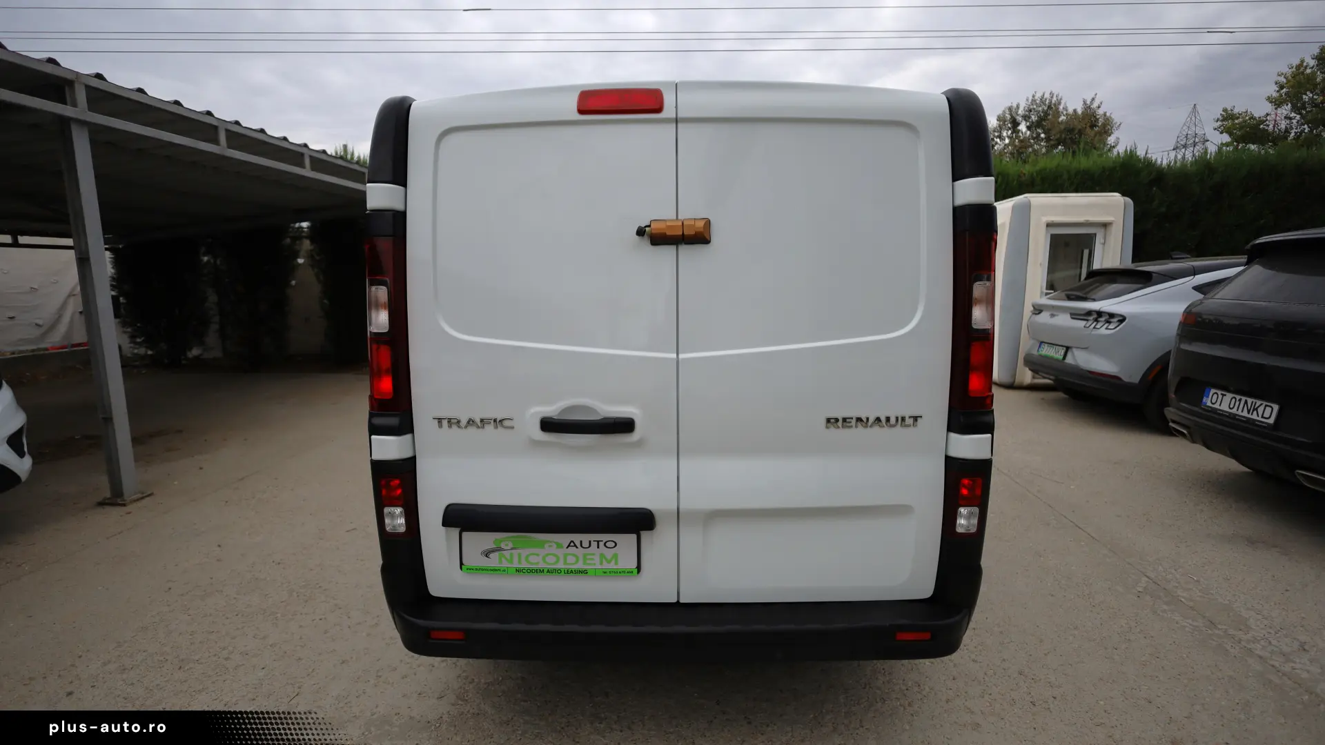 Renault Trafic L2H1 2.0D 120CP