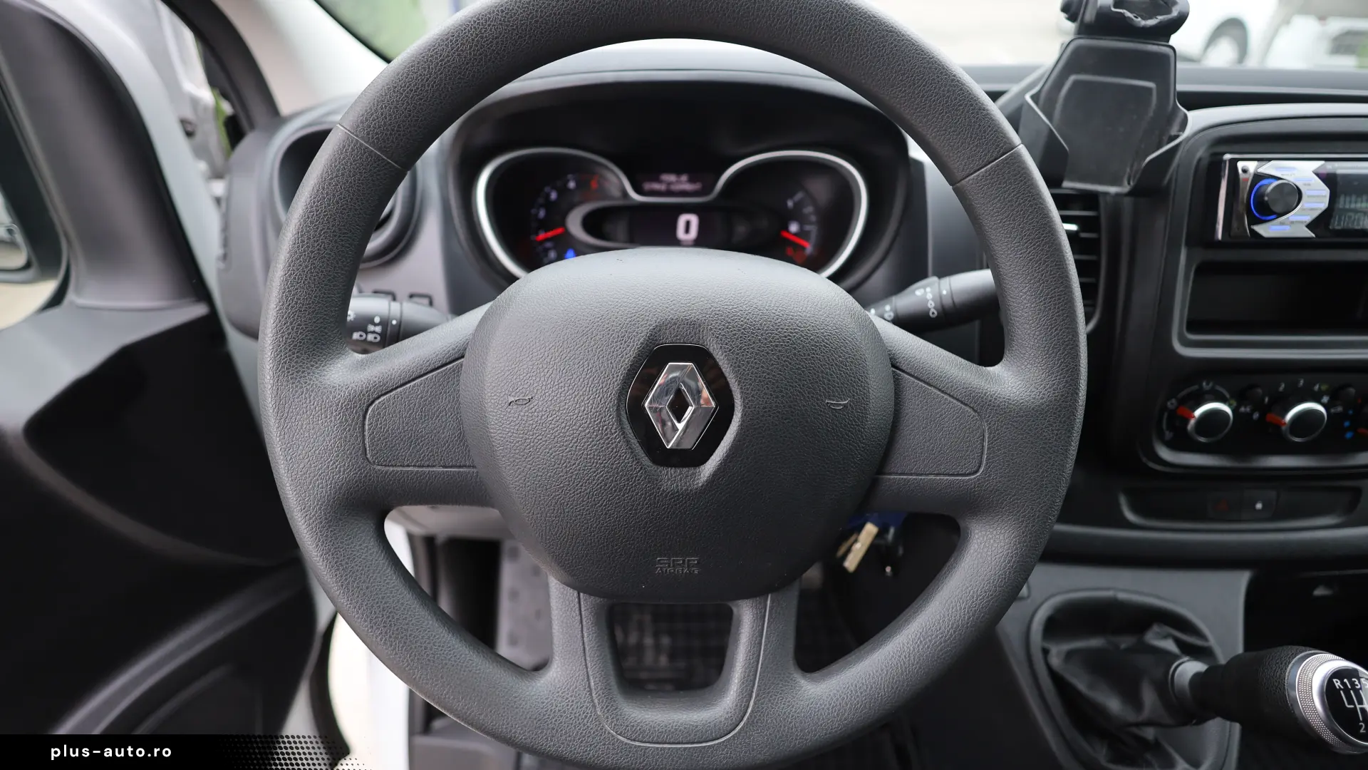 Renault Trafic L2H1 2.0D 120CP
