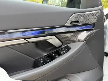 BMW M5 Touring 360 DR.ASS.PROFF SITZBELÜFT