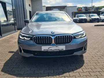 BMW 530e Luxury Line- AHK - eGlas-SD - CAM - 8 x ALU