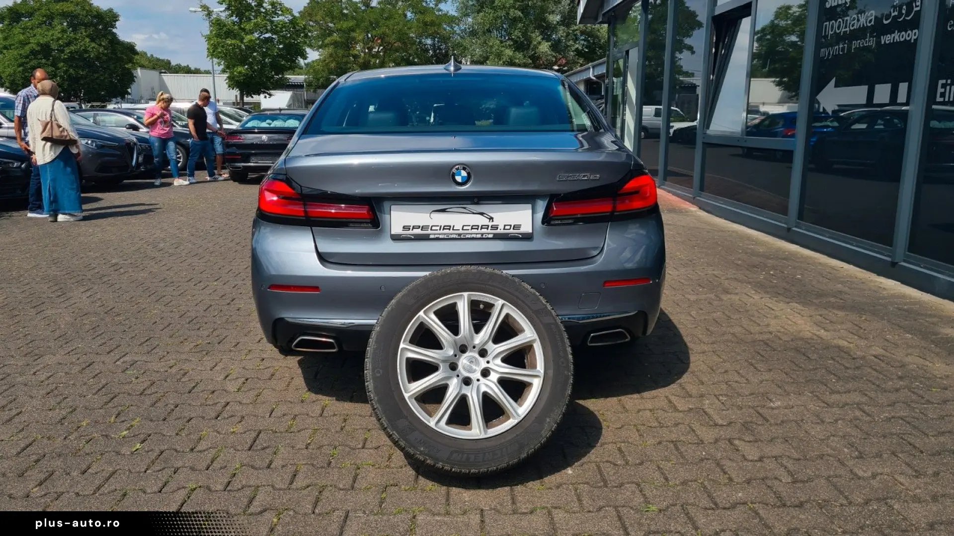 BMW 530e Luxury Line- AHK - eGlas-SD - CAM - 8 x ALU