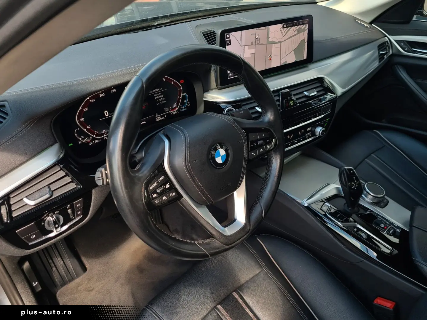 BMW 530e Luxury Line- AHK - eGlas-SD - CAM - 8 x ALU