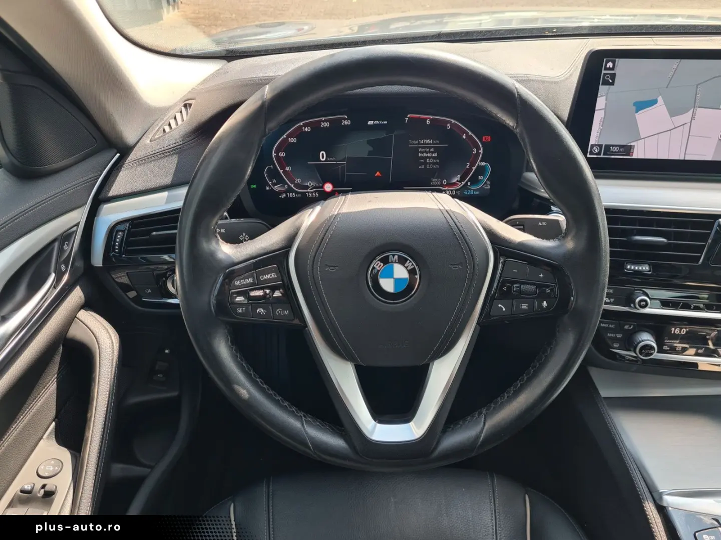 BMW 530e Luxury Line- AHK - eGlas-SD - CAM - 8 x ALU