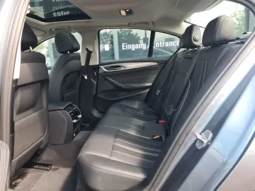 BMW 530e Luxury Line- AHK - eGlas-SD - CAM - 8 x ALU