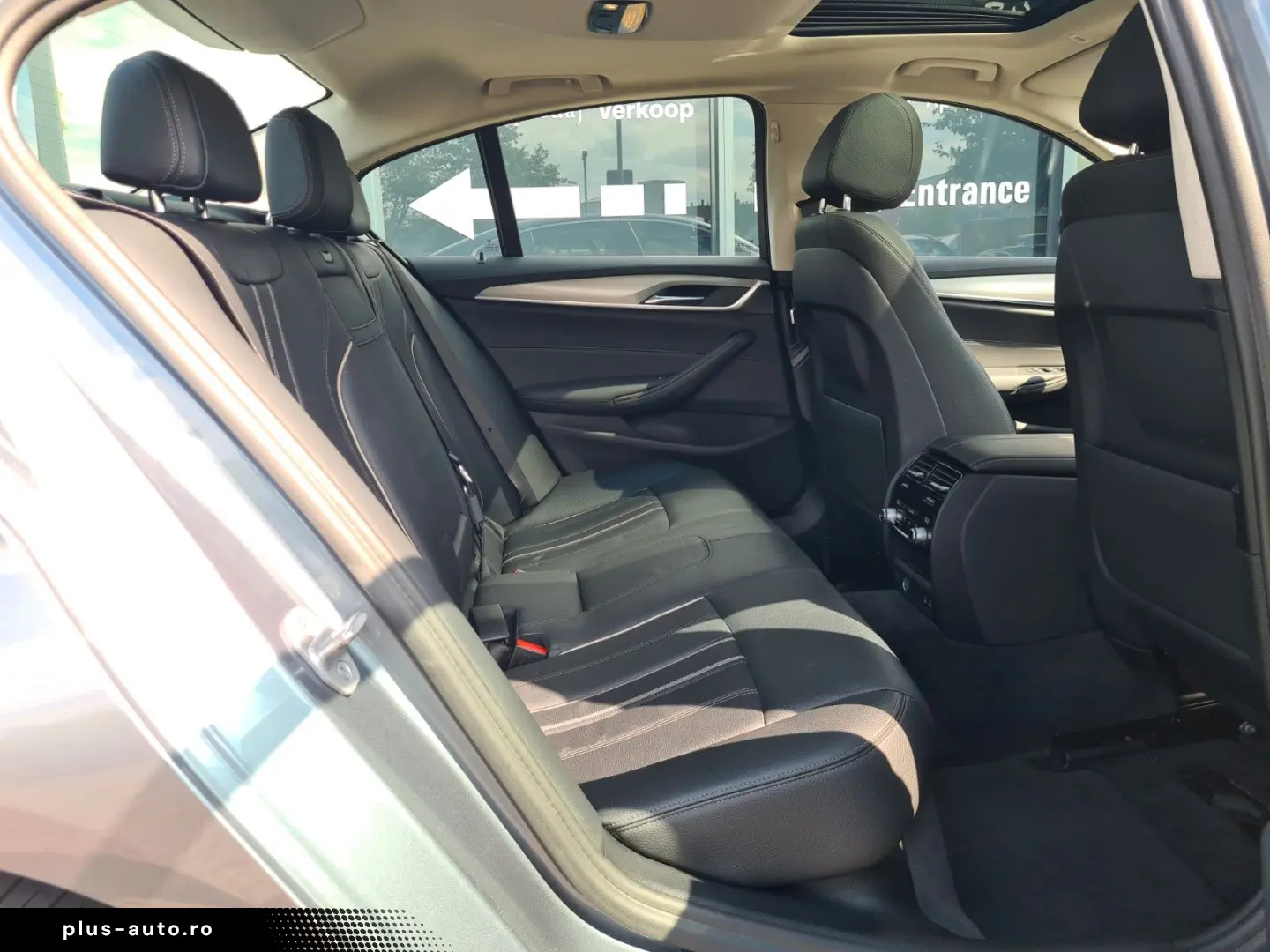 BMW 530e Luxury Line- AHK - eGlas-SD - CAM - 8 x ALU