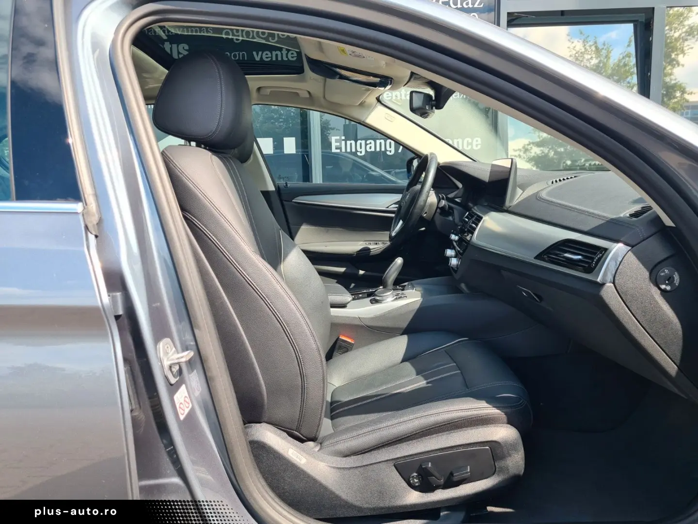 BMW 530e Luxury Line- AHK - eGlas-SD - CAM - 8 x ALU