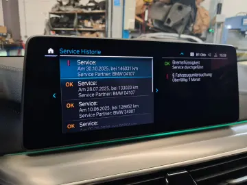 BMW 530e Luxury Line- AHK - eGlas-SD - CAM - 8 x ALU