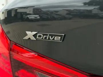 BMW 530 e xDrive Sport Line VOLLEDER SOFT-CLOSE LED