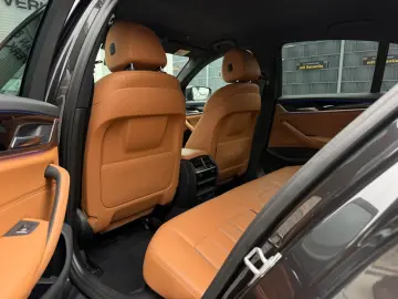 BMW 530 e xDrive Sport Line VOLLEDER SOFT-CLOSE LED