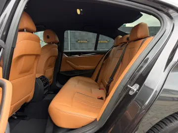 BMW 530 e xDrive Sport Line VOLLEDER SOFT-CLOSE LED