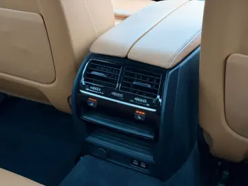 BMW 530 e xDrive Sport Line VOLLEDER SOFT-CLOSE LED