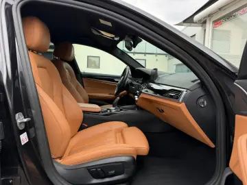 BMW 530 e xDrive Sport Line VOLLEDER SOFT-CLOSE LED