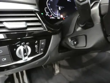 BMW 530 e xDrive M Sportpaket iPerformance HUD HiFi