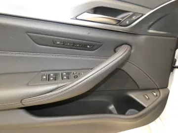 BMW 530 e xDrive M Sportpaket iPerformance HUD HiFi