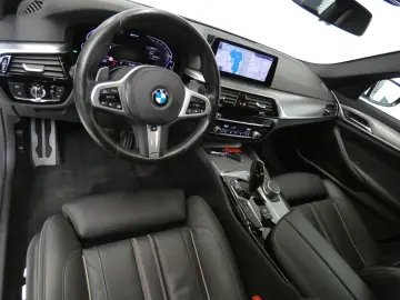 BMW 530 e xDrive M Sportpaket iPerformance HUD HiFi