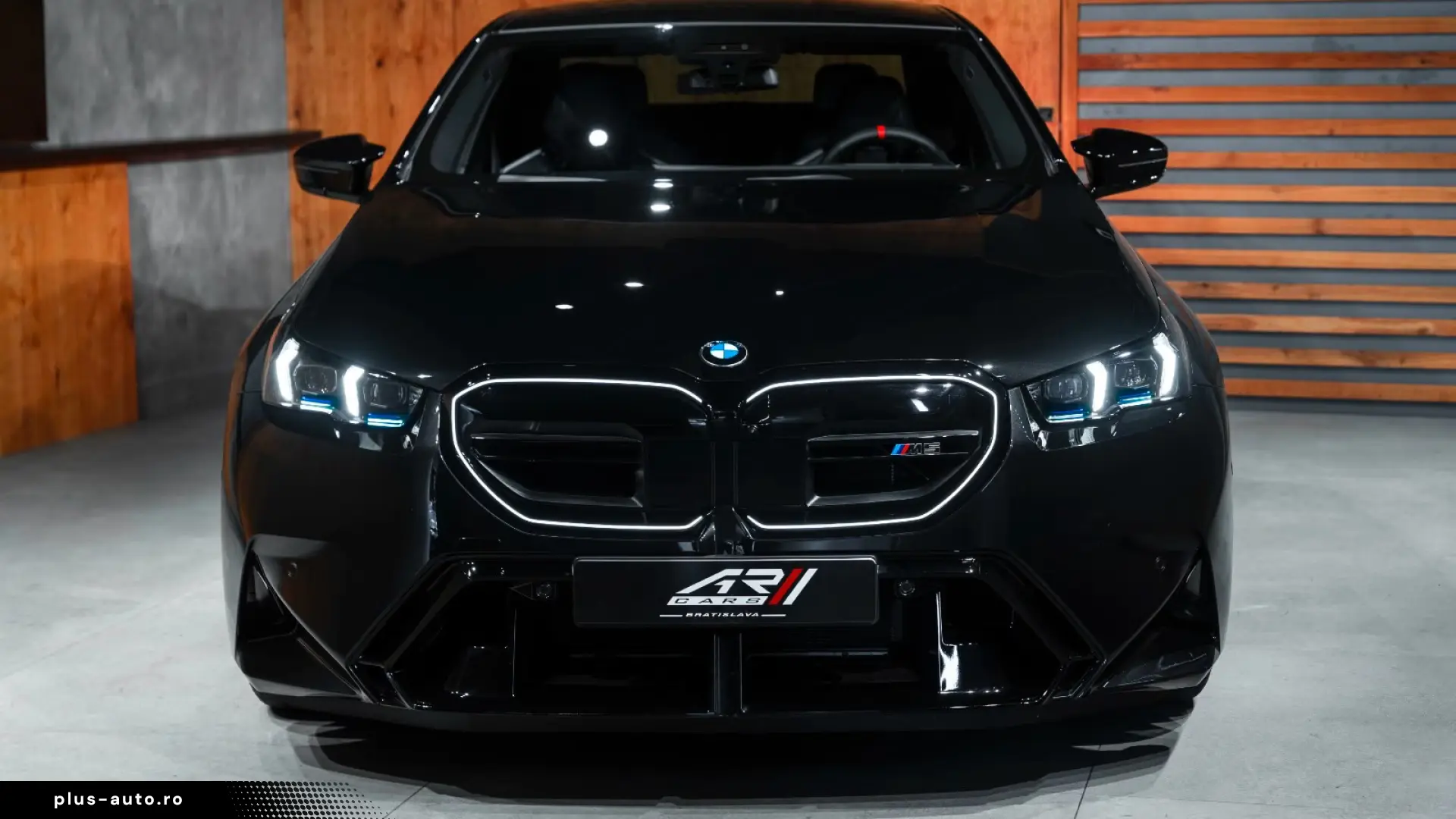BMW M5 Limousine  360