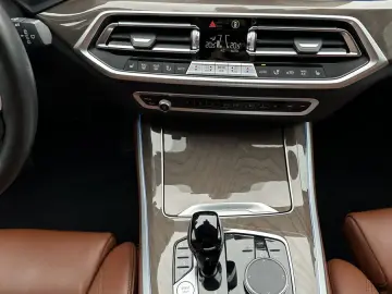BMW X5 xDrive45e M-Sportpaket HUD LASER AHK H&K 360