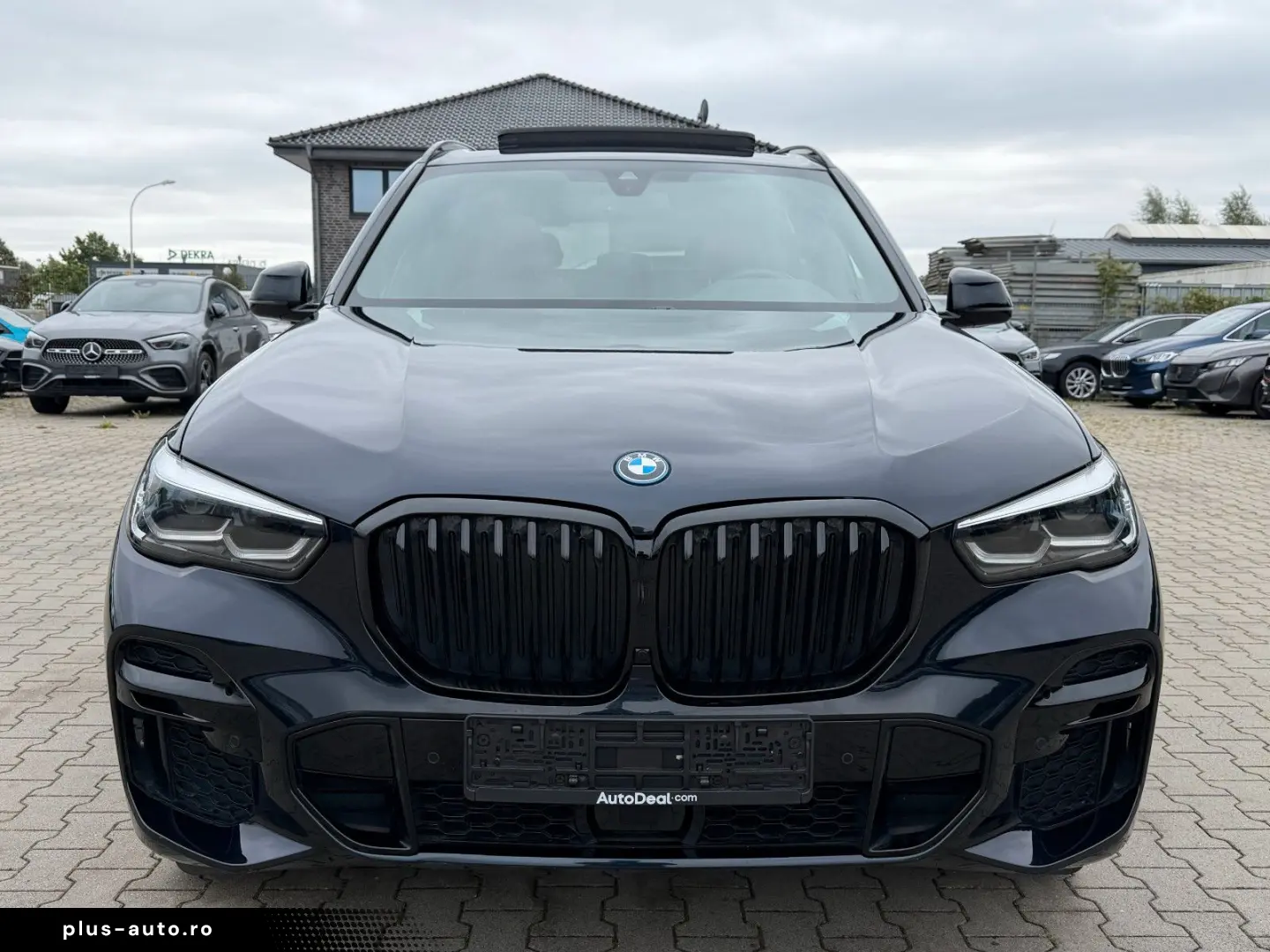 BMW X5 xDrive 45e MSport   Skylounge   Soft close