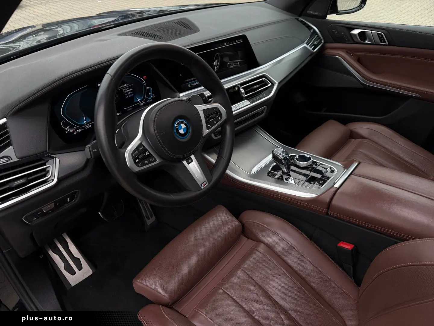 BMW X5 xDrive 45e MSport   Skylounge   Soft close
