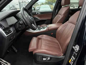 BMW X5 xDrive 45e MSport   Skylounge   Soft close