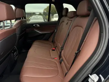 BMW X5 xDrive 45e MSport   Skylounge   Soft close