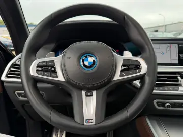 BMW X5 xDrive 45e MSport   Skylounge   Soft close