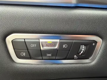BMW X5 xDrive 45e MSport   Skylounge   Soft close