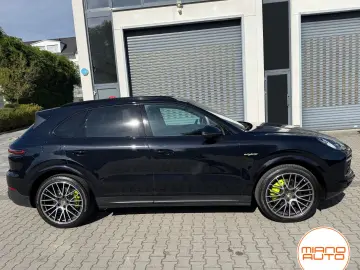 PORSCHE Cayenne E-Hybrid  21 Zol Panorama Luftfed. BOSE