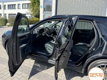 PORSCHE Cayenne E-Hybrid  21 Zol Panorama Luftfed. BOSE