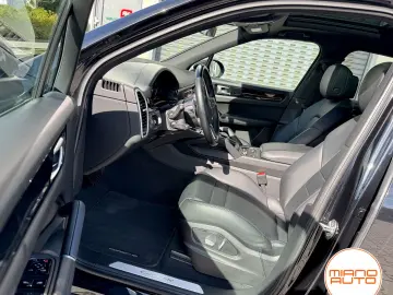 PORSCHE Cayenne E-Hybrid  21 Zol Panorama Luftfed. BOSE
