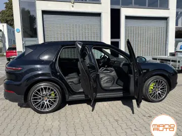 PORSCHE Cayenne E-Hybrid  21 Zol Panorama Luftfed. BOSE