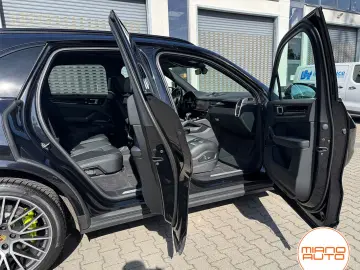 PORSCHE Cayenne E-Hybrid  21 Zol Panorama Luftfed. BOSE
