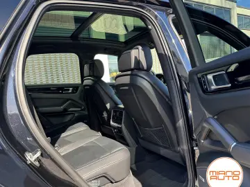 PORSCHE Cayenne E-Hybrid  21 Zol Panorama Luftfed. BOSE