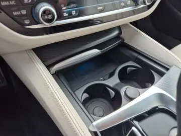 BMW 530 e xDrive M.Sport Laser Pano 360 Assistant