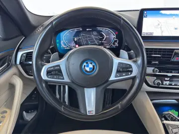 BMW 530e xDrive Limousine M Sport Navi.Laser.360