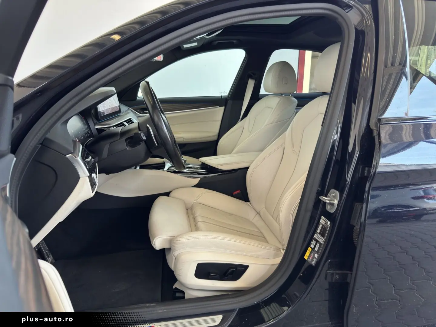 BMW 530e xDrive Limousine M Sport Navi.Laser.360