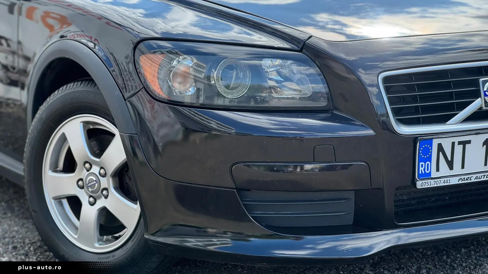 VOLVO C30