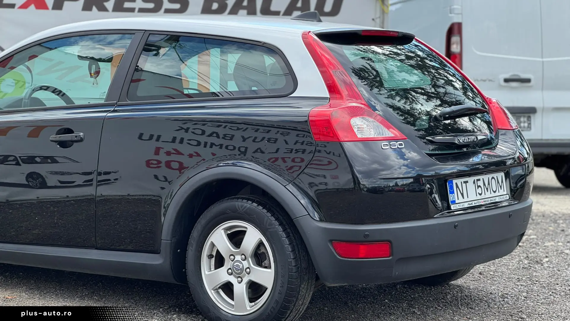 VOLVO C30