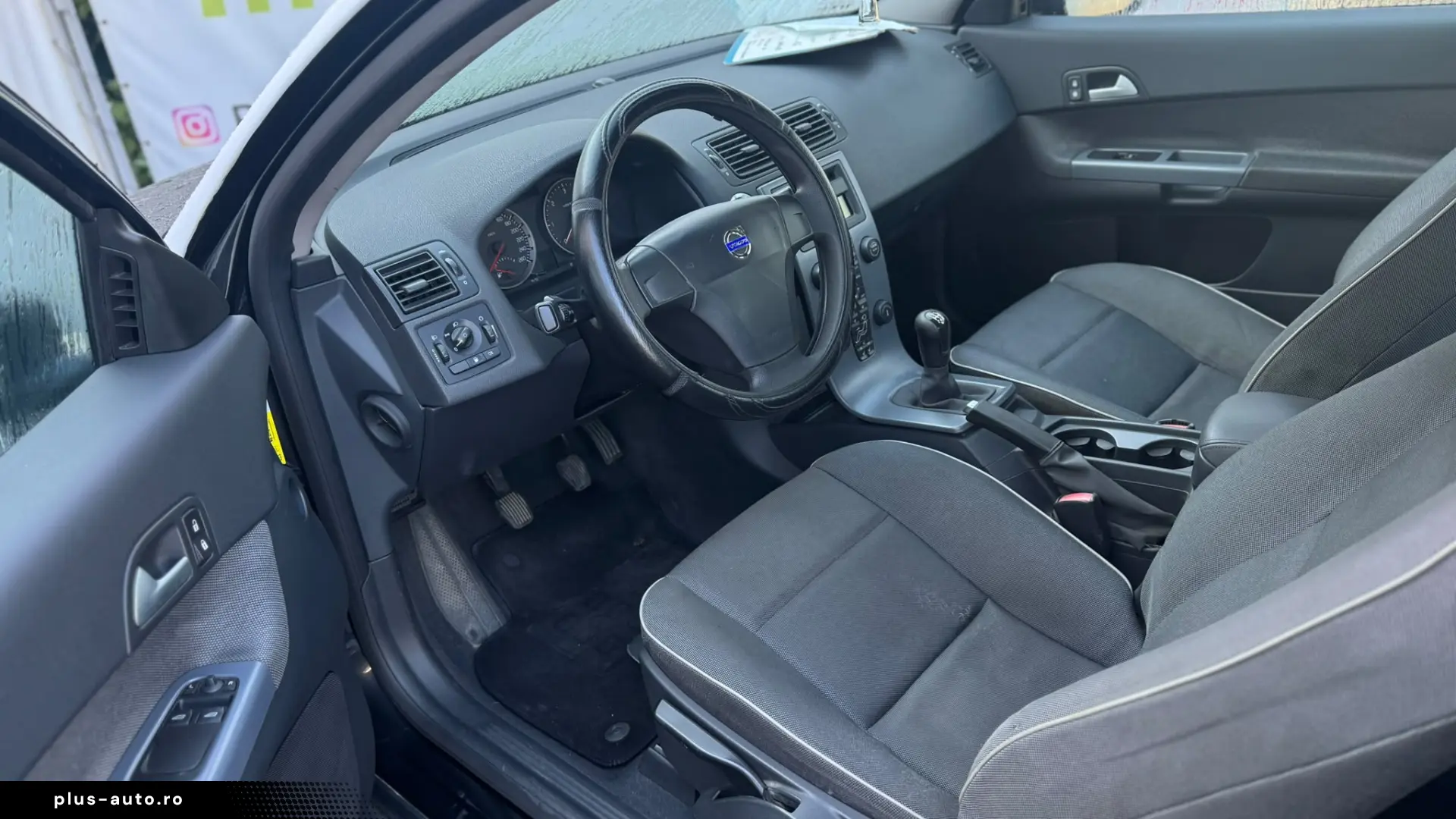 VOLVO C30
