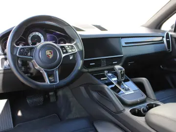 PORSCHE Cayenne  Abstandstempomat  Navi