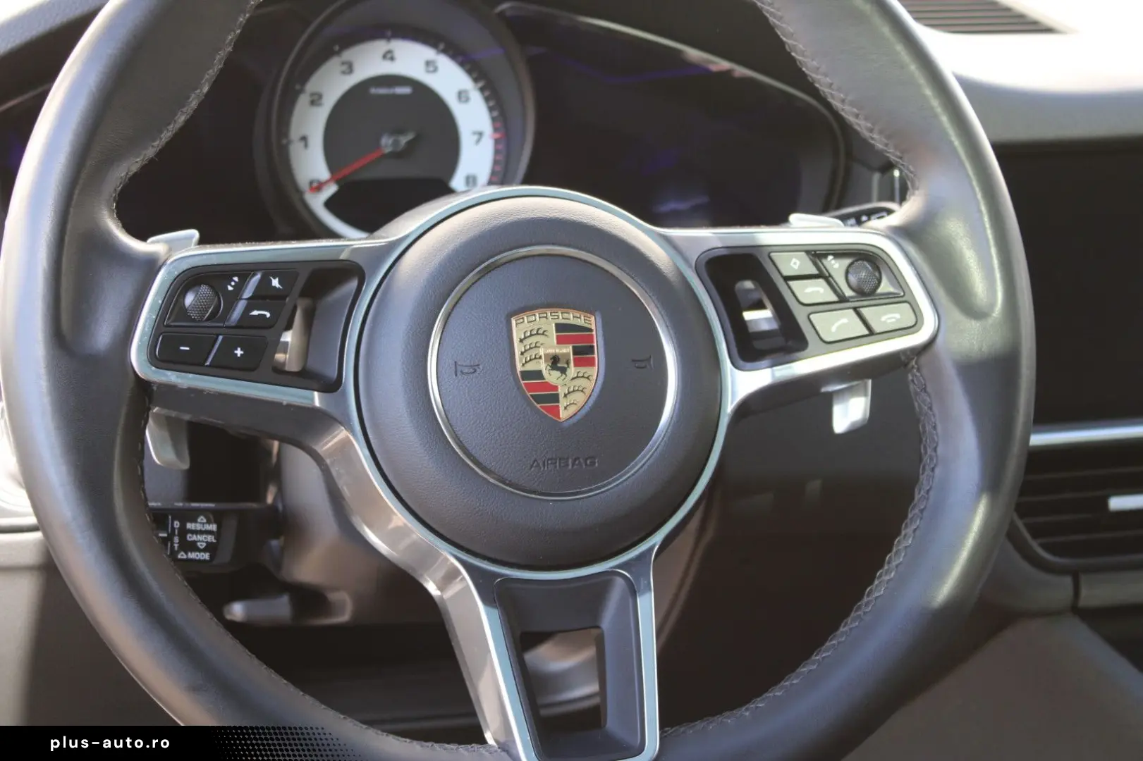 PORSCHE Cayenne  Abstandstempomat  Navi
