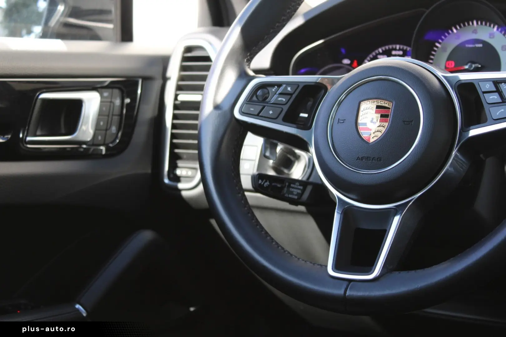 PORSCHE Cayenne  Abstandstempomat  Navi