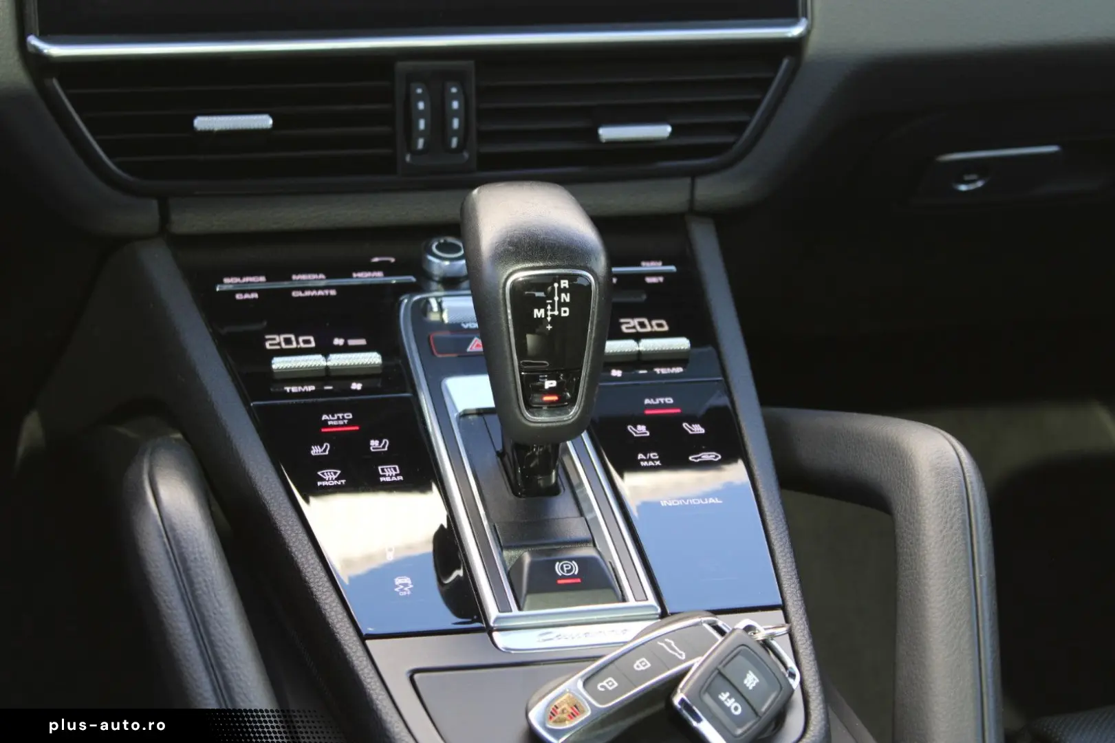 PORSCHE Cayenne  Abstandstempomat  Navi