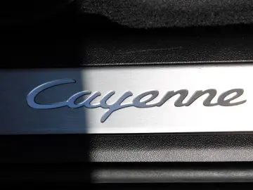 PORSCHE Cayenne  Abstandstempomat  Navi