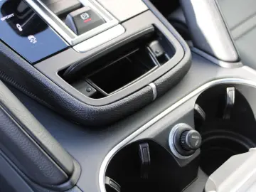 PORSCHE Cayenne  Abstandstempomat  Navi