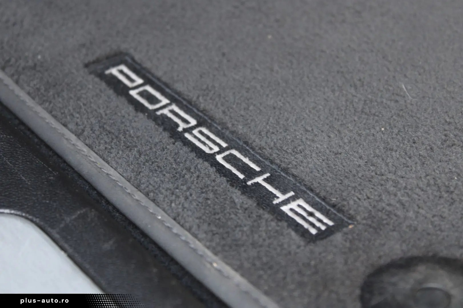 PORSCHE Cayenne  Abstandstempomat  Navi