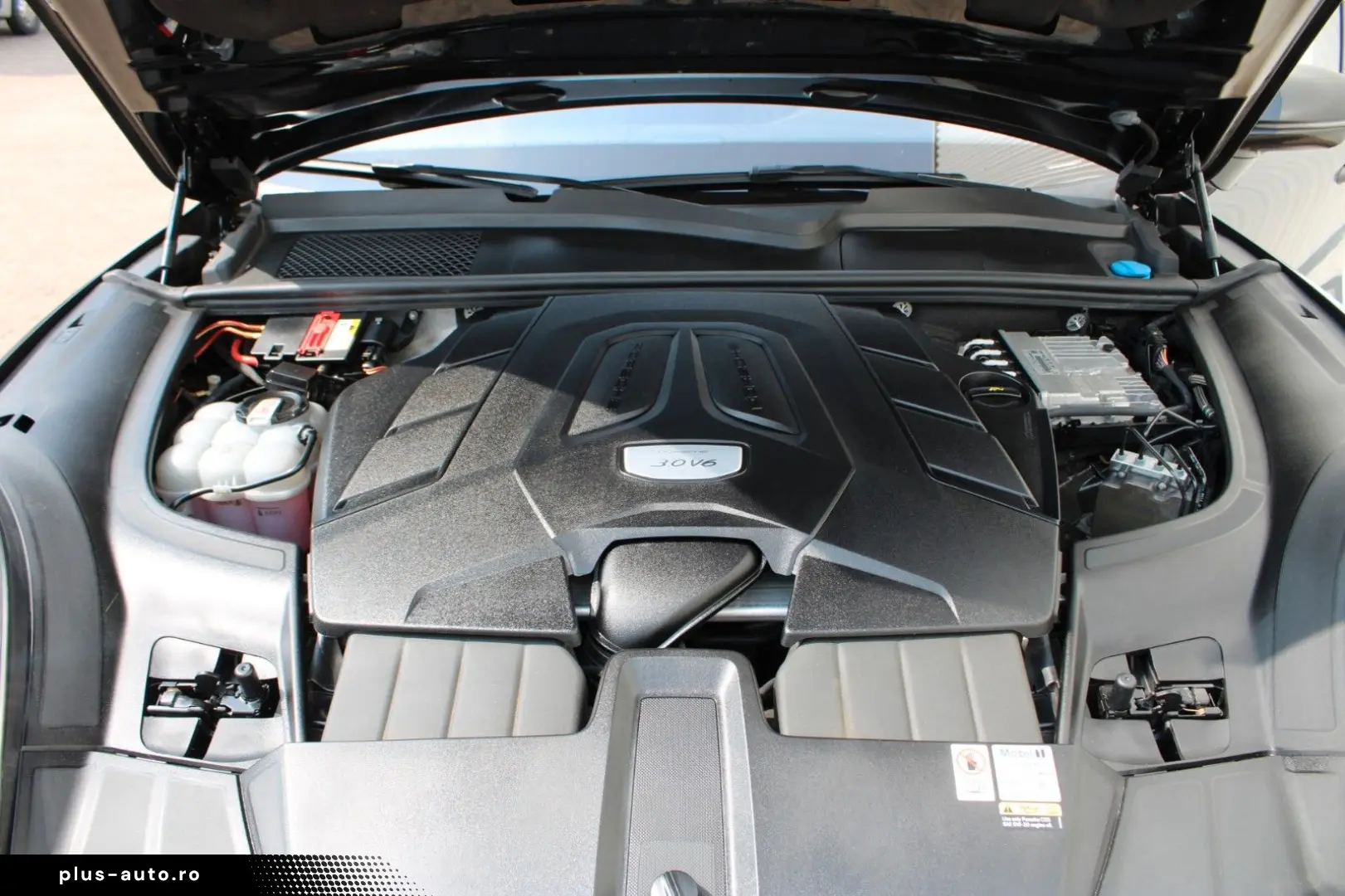 PORSCHE Cayenne  Abstandstempomat  Navi