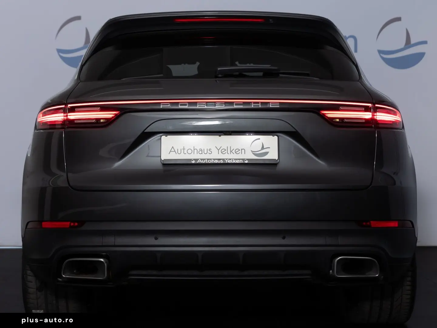 PORSCHE Cayenne  ACC PANO LUFT SPUR 360-CAM 21