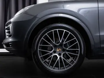 PORSCHE Cayenne  ACC PANO LUFT SPUR 360-CAM 21